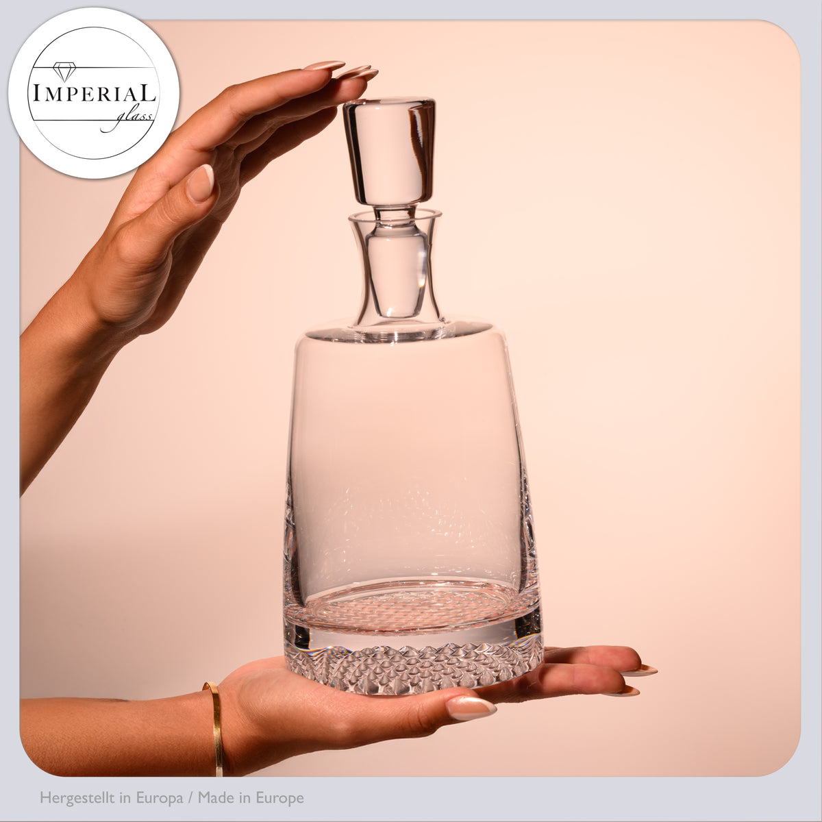 IMPERIAL szklana karafka do whisky 700 ml ze szklanym korkiem ręcznie wykonana seria „Faro” szkło krystaliczne ze strukturalnym dnem